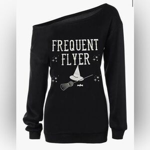 👻NWT BLACK HALLOWEEN WITCH “FREQUENT FLYER” SWEATSHIRT SIZE LARGE👻